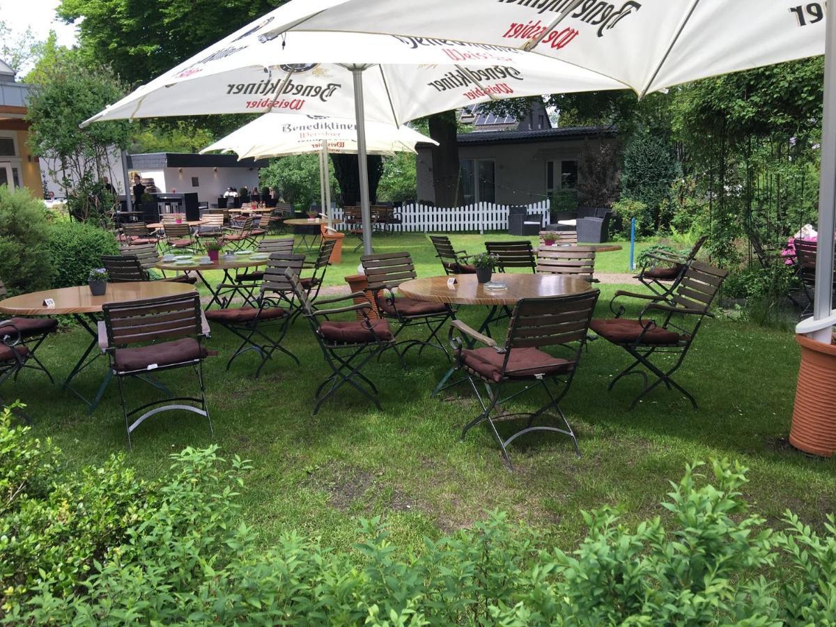 Hotel Zur Heidebluete Hambühren エクステリア 写真